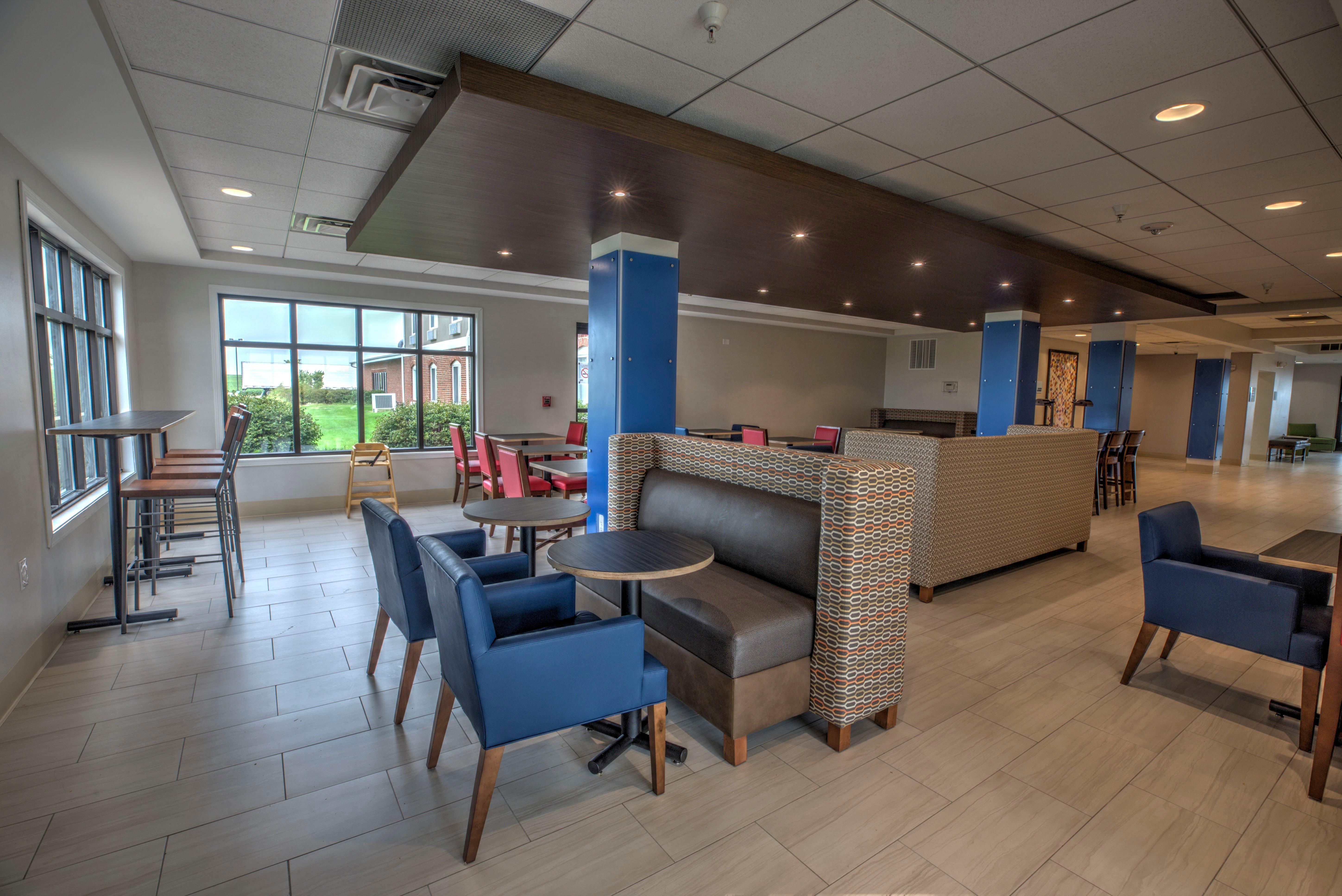 Holiday Inn Express Rochelle By Ihg Exteriör bild