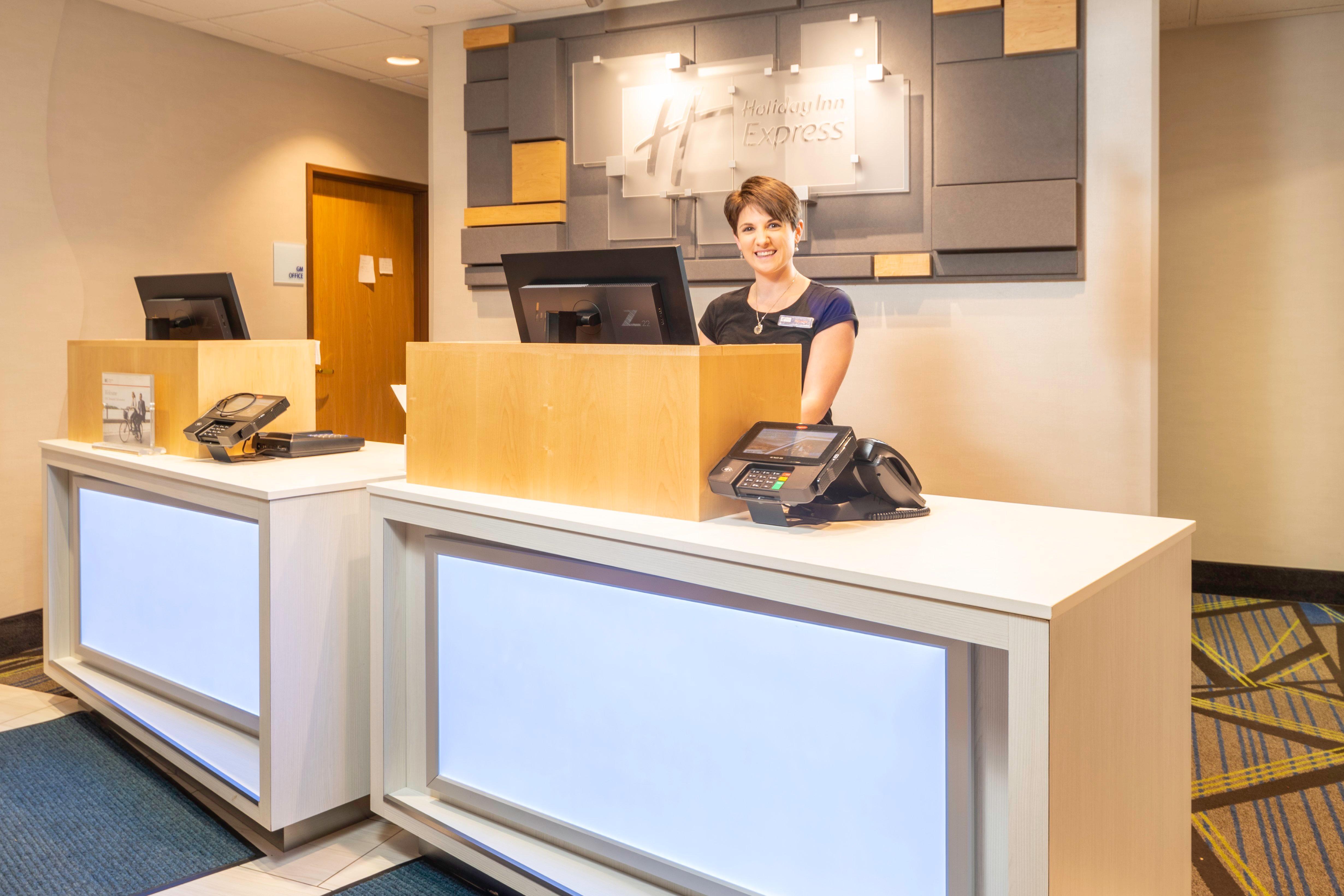 Holiday Inn Express Rochelle By Ihg Exteriör bild
