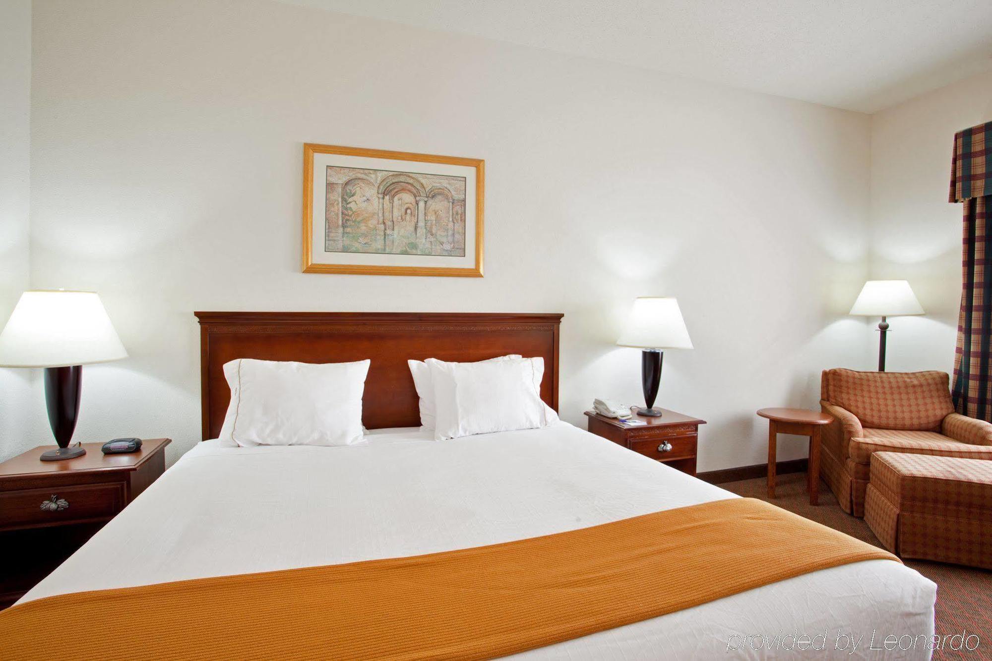 Holiday Inn Express Rochelle By Ihg Exteriör bild